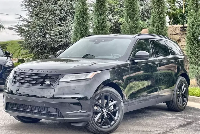 2025 Land Rover Range Rover Velar S photo 1