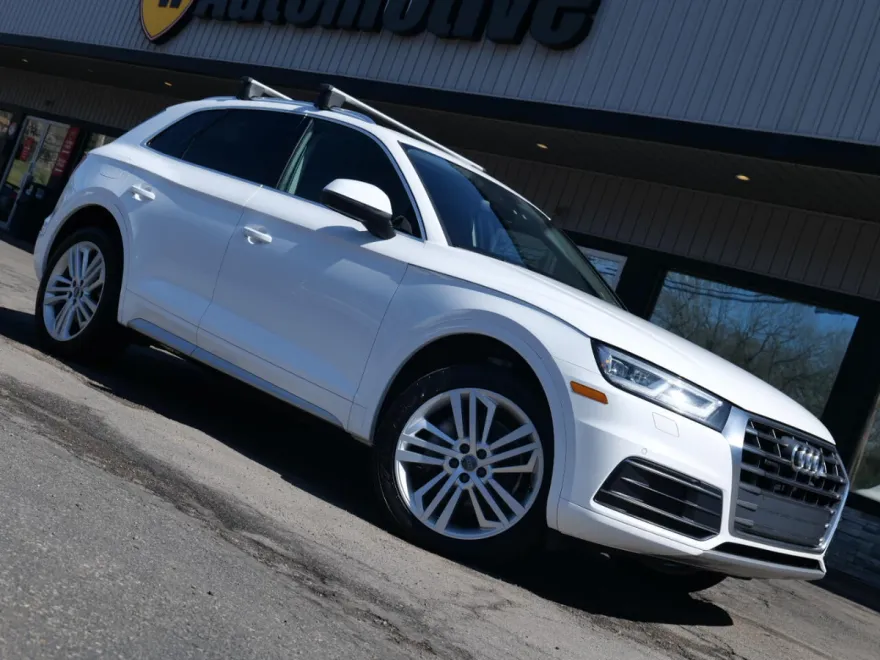 2018 Audi Q5 Premium Plus photo 1