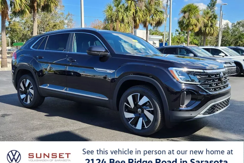 2025 Volkswagen Atlas Cross Sport SEL photo 1