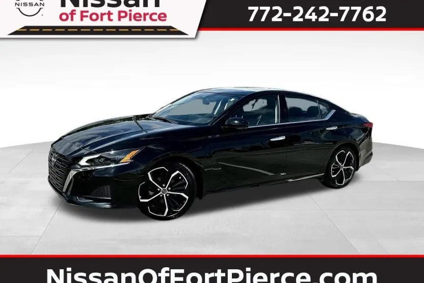 2024 Nissan Altima 2.5 SL photo 1