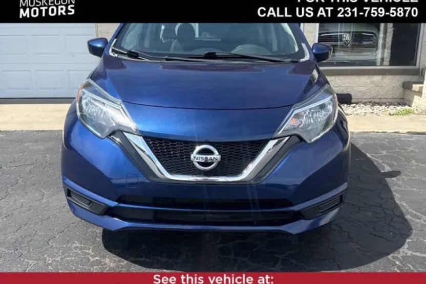 2019 Nissan Versa Note SV photo 1