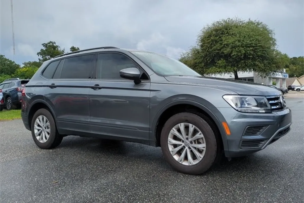2020 Volkswagen Tiguan S photo 1