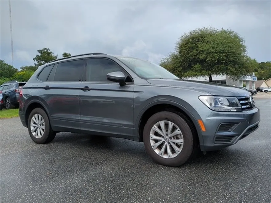 2020 Volkswagen Tiguan S photo 1