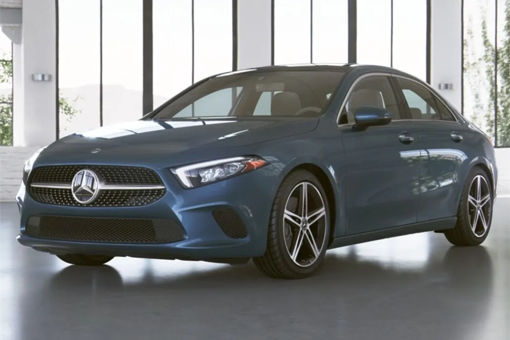 2022 Mercedes Benz A 220 4MATIC photo 1