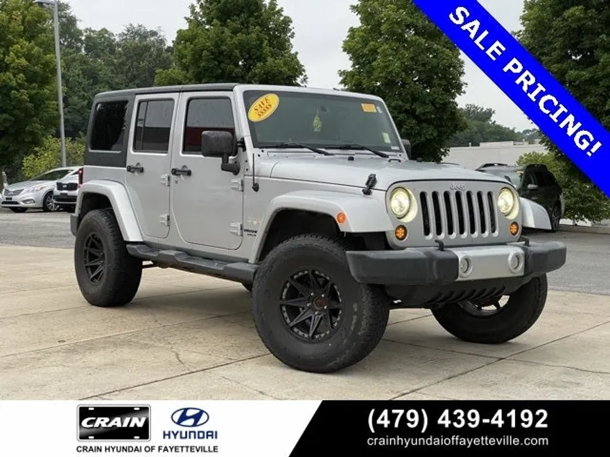 2012 Jeep Wrangler Unlimited Sahara photo 1