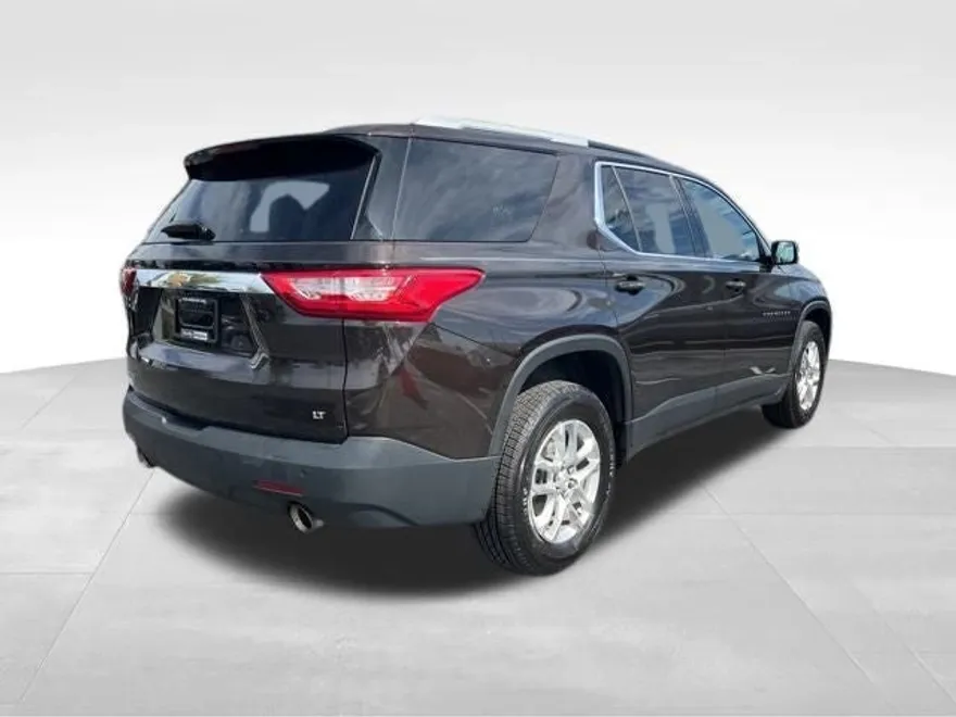2018 Chevrolet Traverse Cloth 1LT photo 1