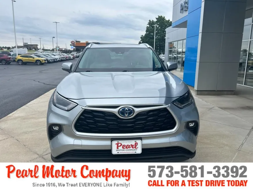 2021 Toyota Highlander Hybrid XLE photo 1