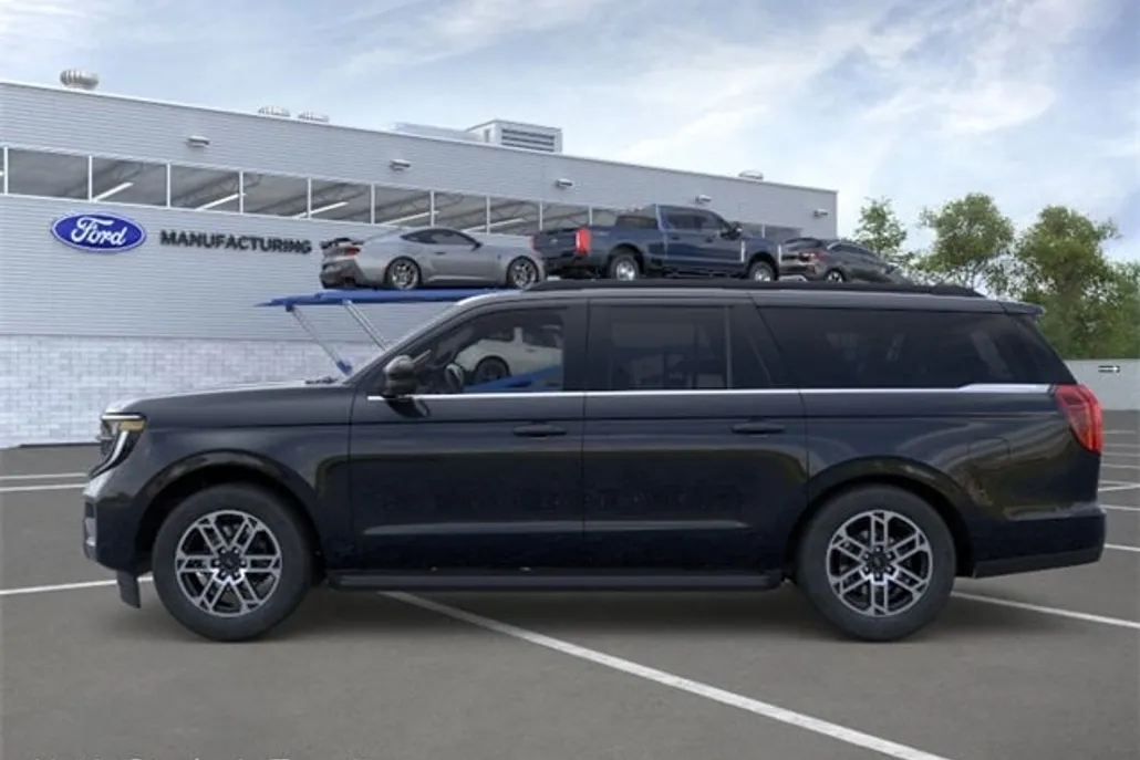 2025 Ford Expedition MAX photo 1