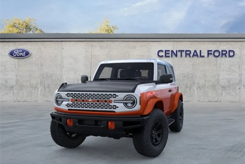 2025 Ford Bronco First Edition photo 1