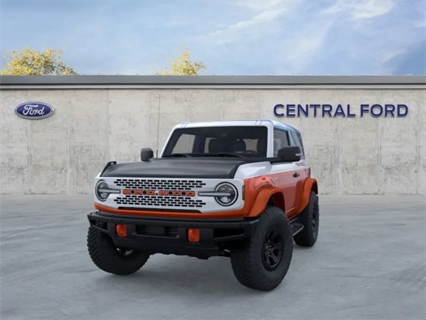 2025 Ford Bronco First Edition photo 1