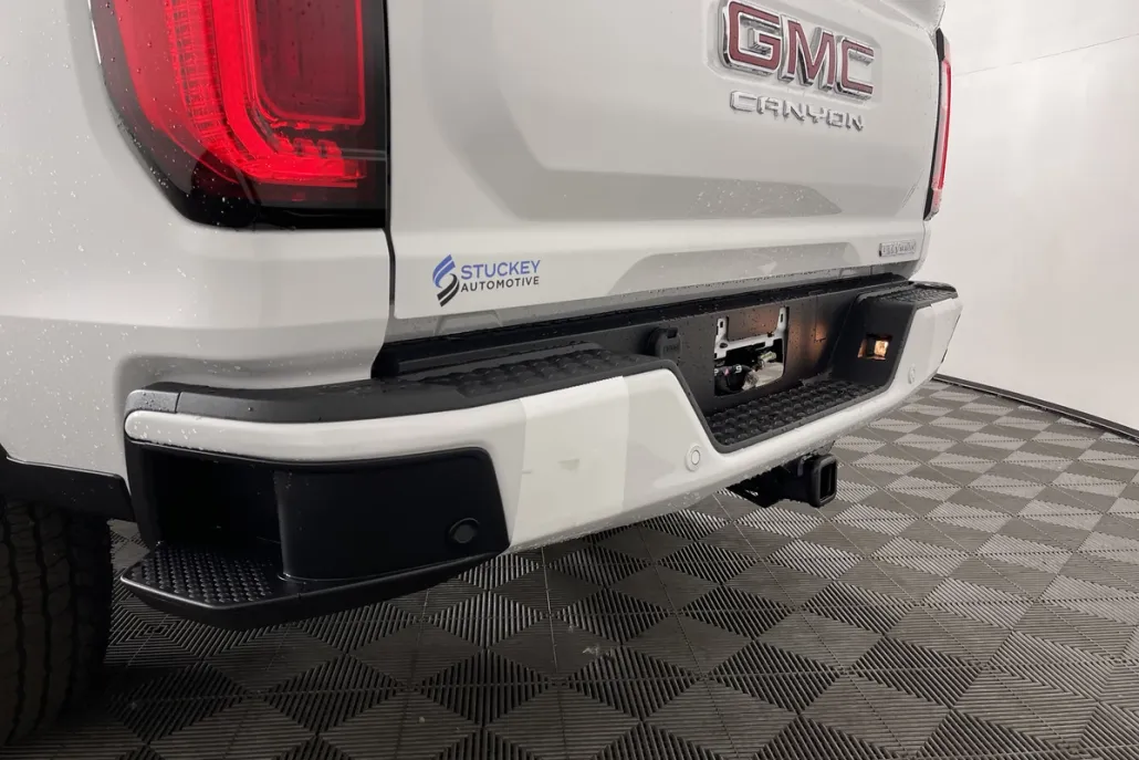 2025 Gmc Canyon Elevation photo 1