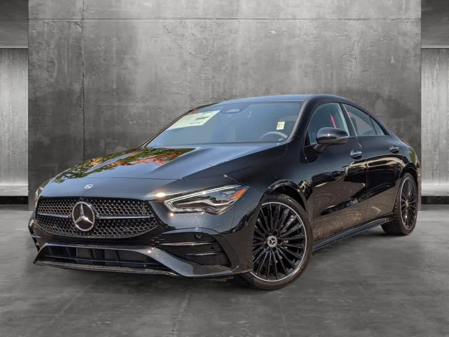2025 Mercedes Benz CLA 250 4MATIC photo 1