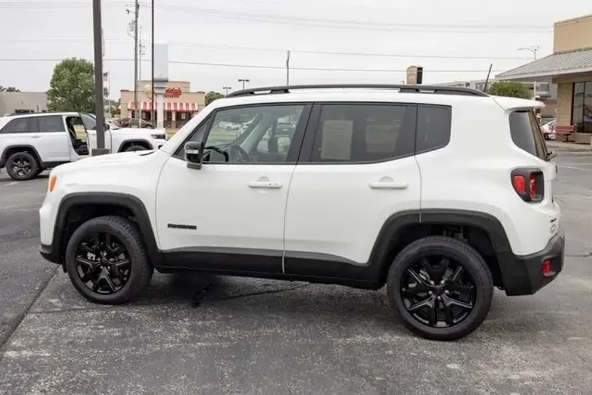 2023 Jeep Renegade Altitude photo 1
