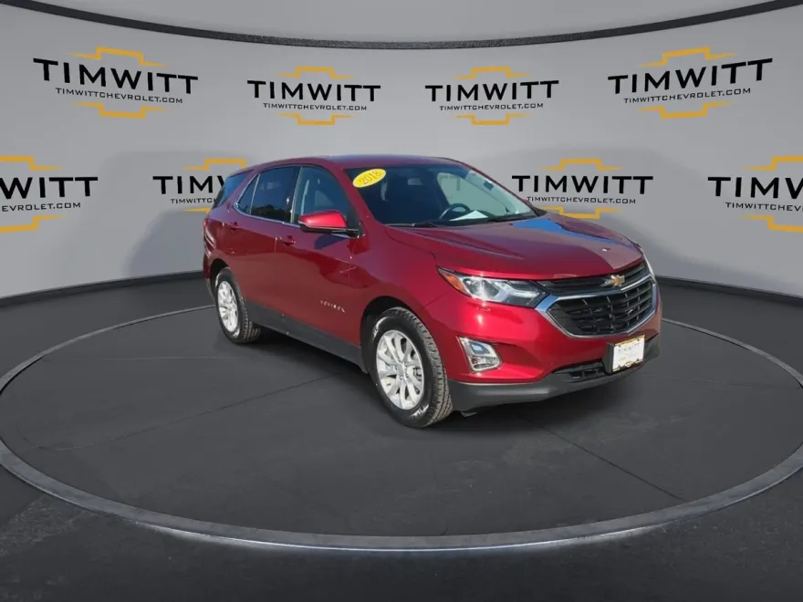 2018 Chevrolet Equinox LT photo 1