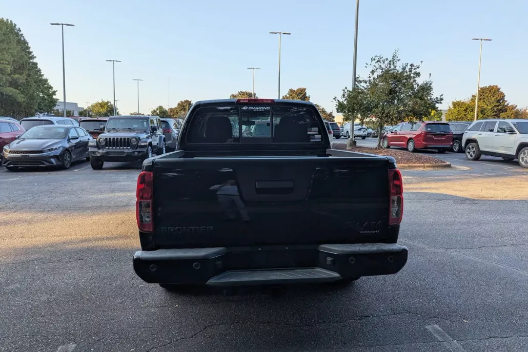 2021 Nissan Frontier Crew Cab SV photo 1