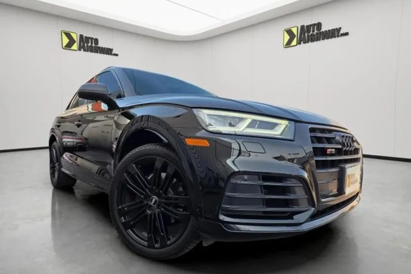 2020 Audi SQ5 Premium Plus photo 1