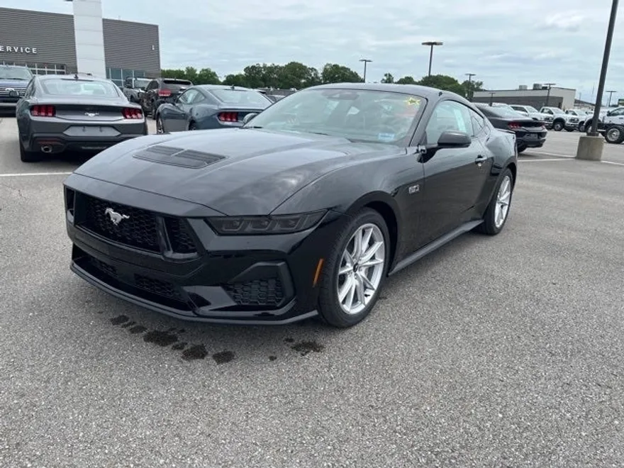 2025 Ford Mustang GT Premium photo 1