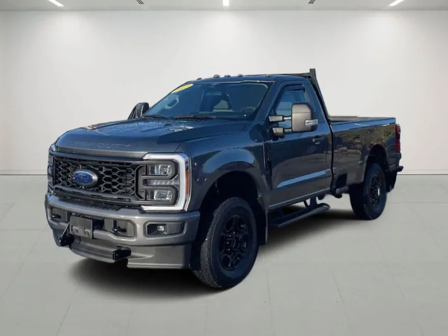 2023 Ford F-350 XL photo 1