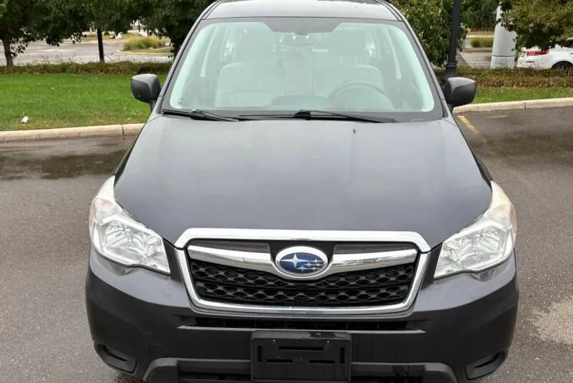 2014 Subaru Forester 2.5i photo 1