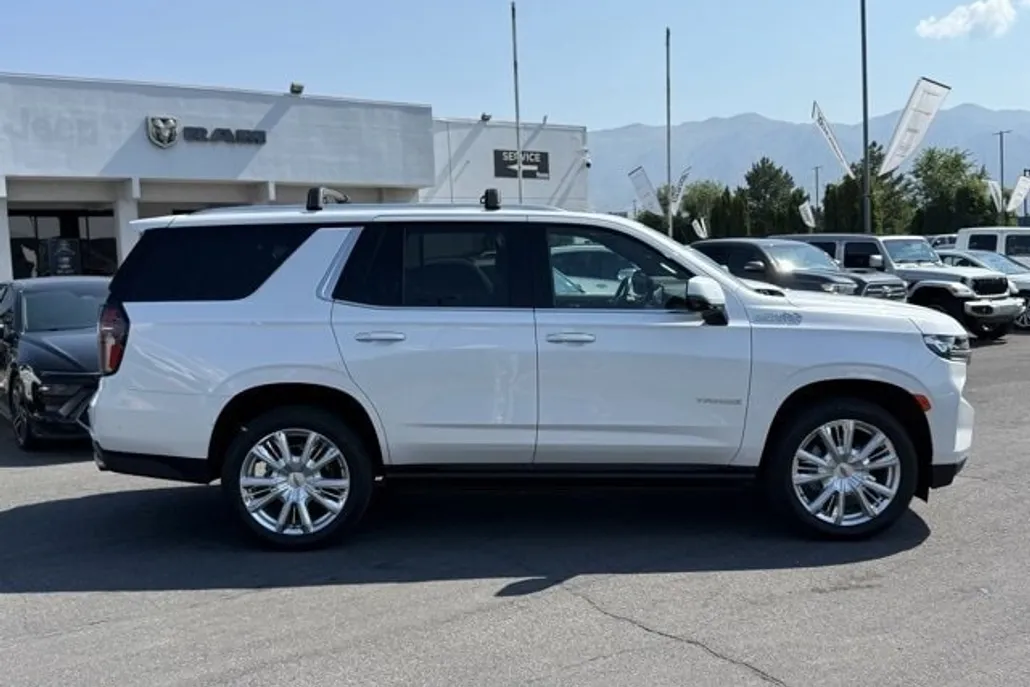2021 Chevrolet Tahoe High Country photo 1