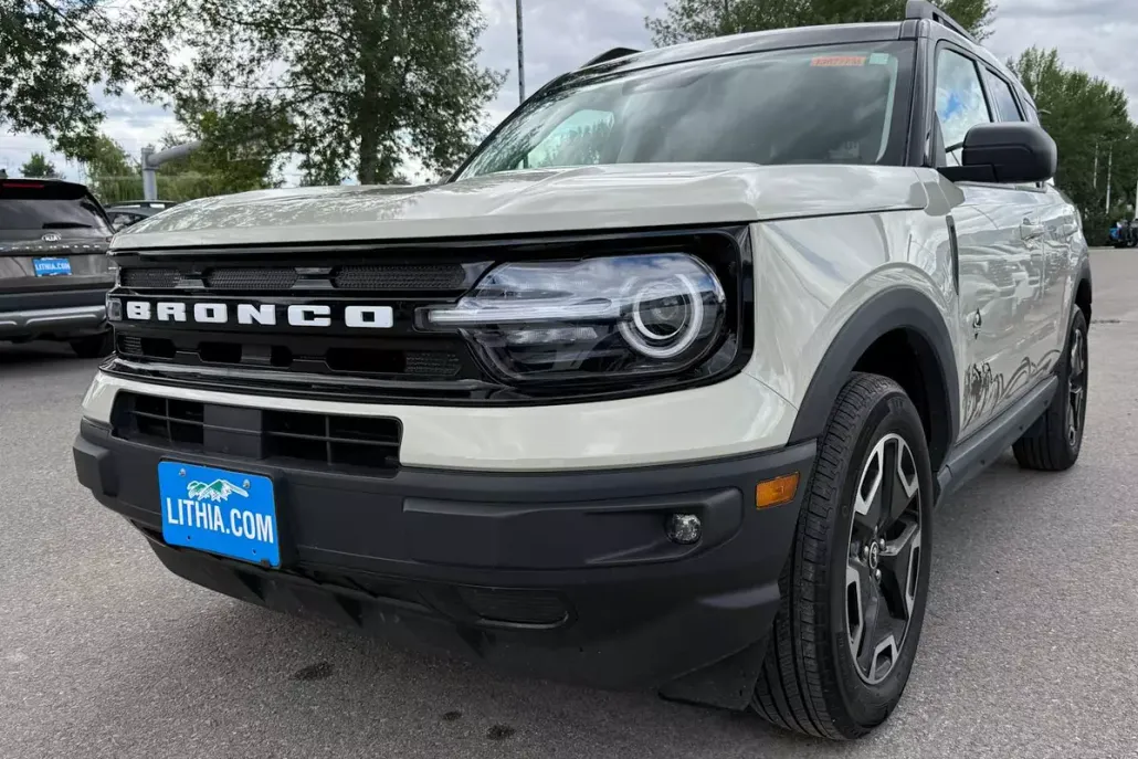 2024 Ford Bronco Sport Outer Banks photo 1