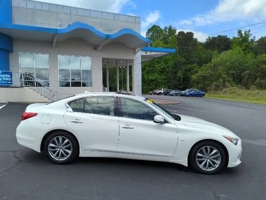 2014 Infiniti Q50 Premium photo 1