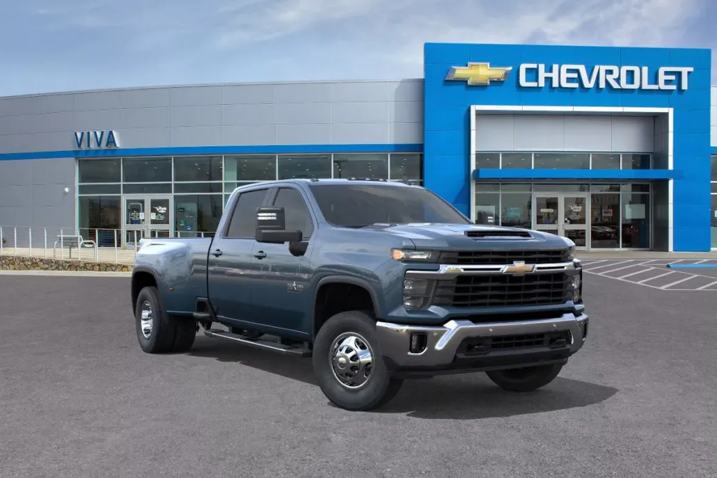 2026 Chevrolet Silverado 3500HD photo 1