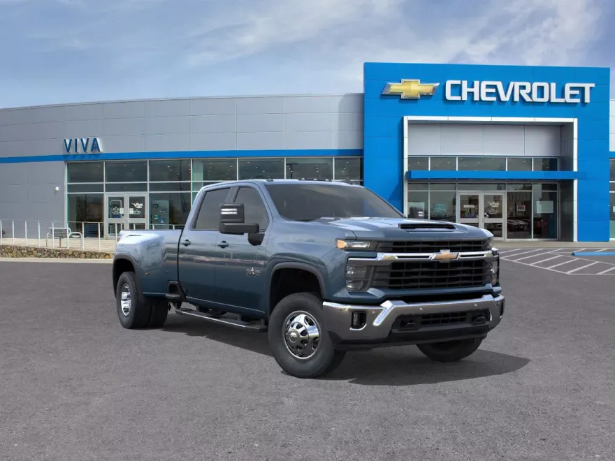 2026 Chevrolet Silverado 3500HD photo 1