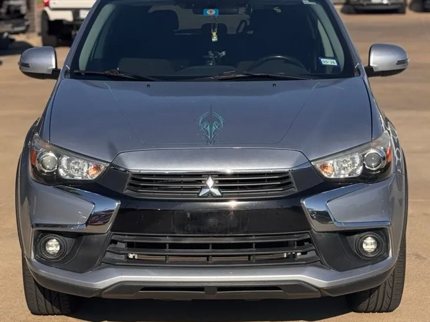 2017 Mitsubishi Outlander Sport ES photo 1
