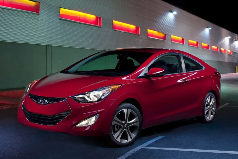 2013 Hyundai Elantra Coupe GS photo 1