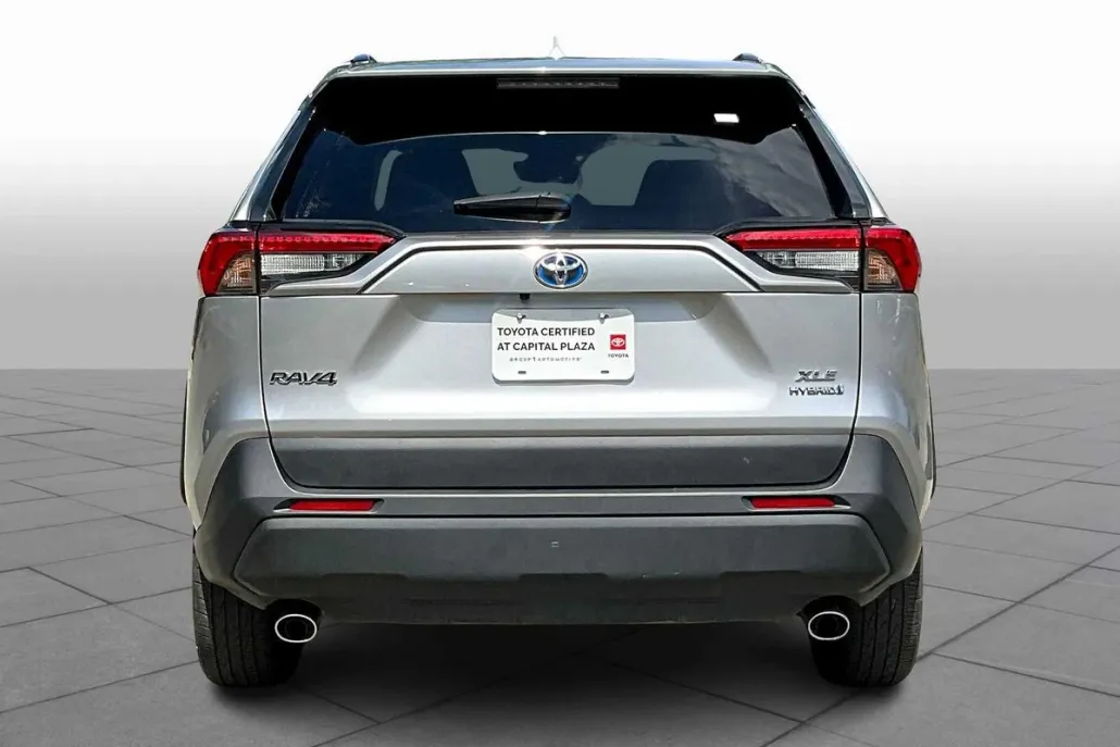2022 Toyota RAV4 Hybrid XLE photo 1