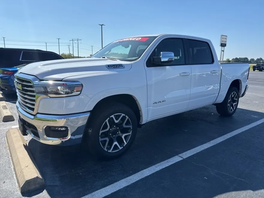 2025 Ram 1500 Laramie photo 1