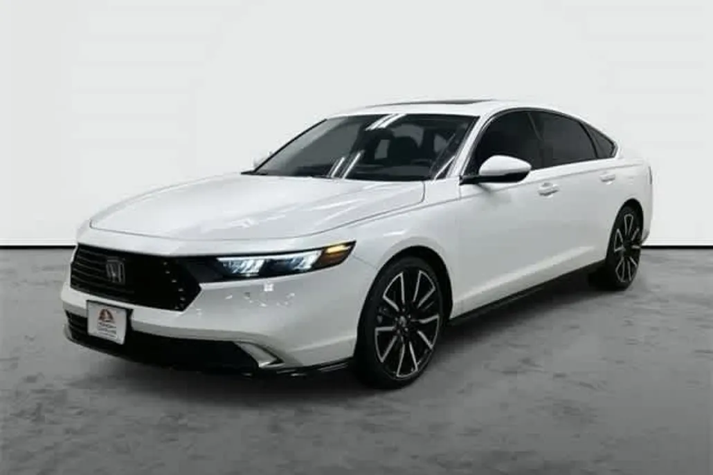 2025 Honda Accord Hybrid Touring photo 1