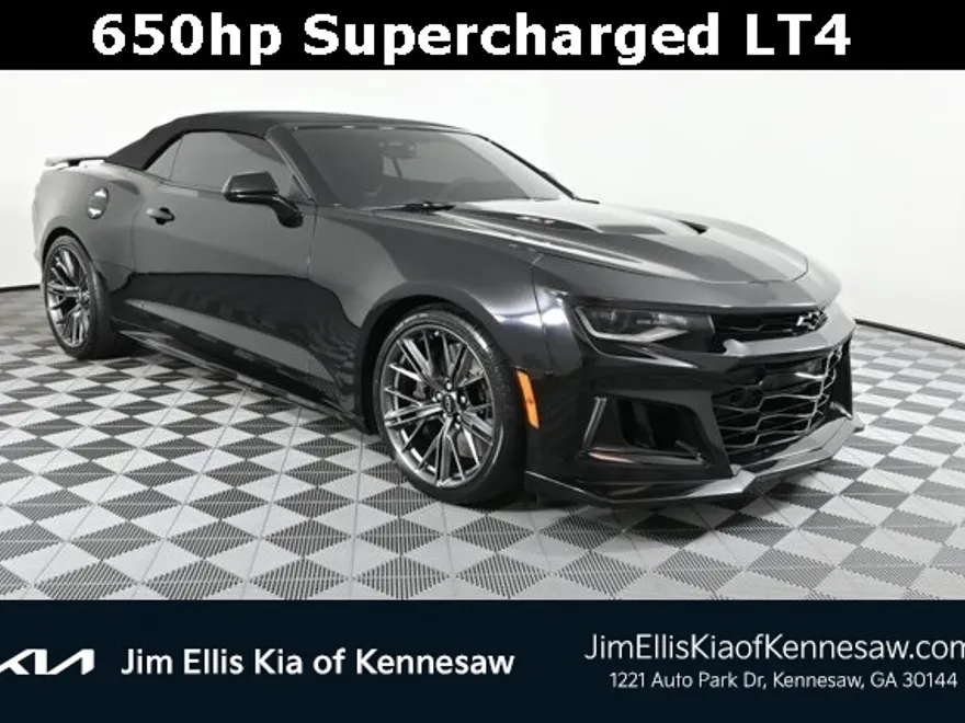 2023 Chevrolet Camaro ZL1 photo 1