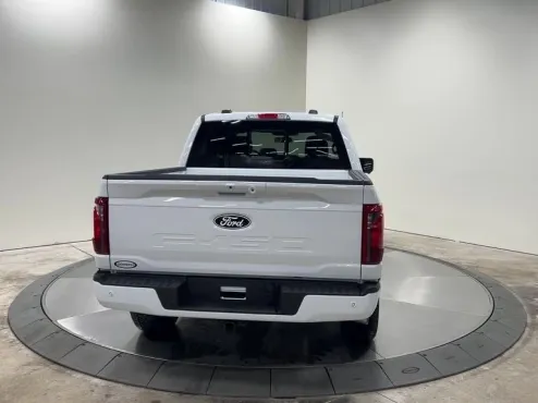 2025 Ford F-150 XLT photo 4