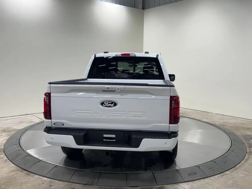 2025 Ford F-150 XLT photo 4