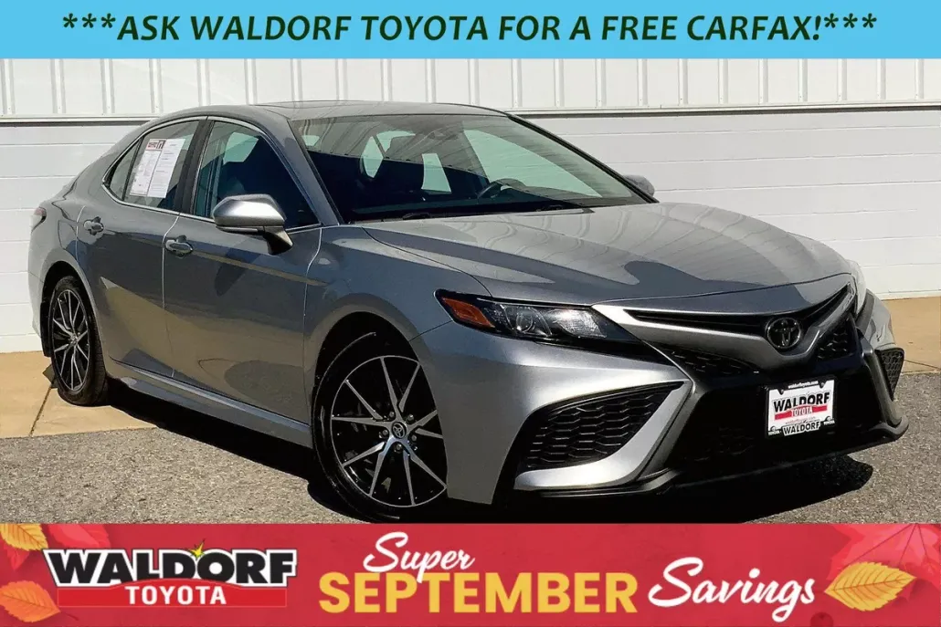 2023 Toyota Camry SE photo 1