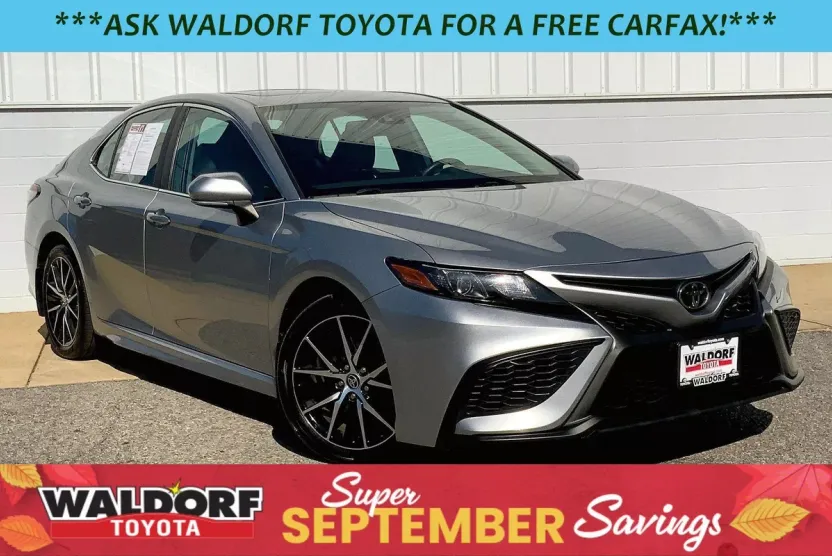 2023 Toyota Camry SE photo 1