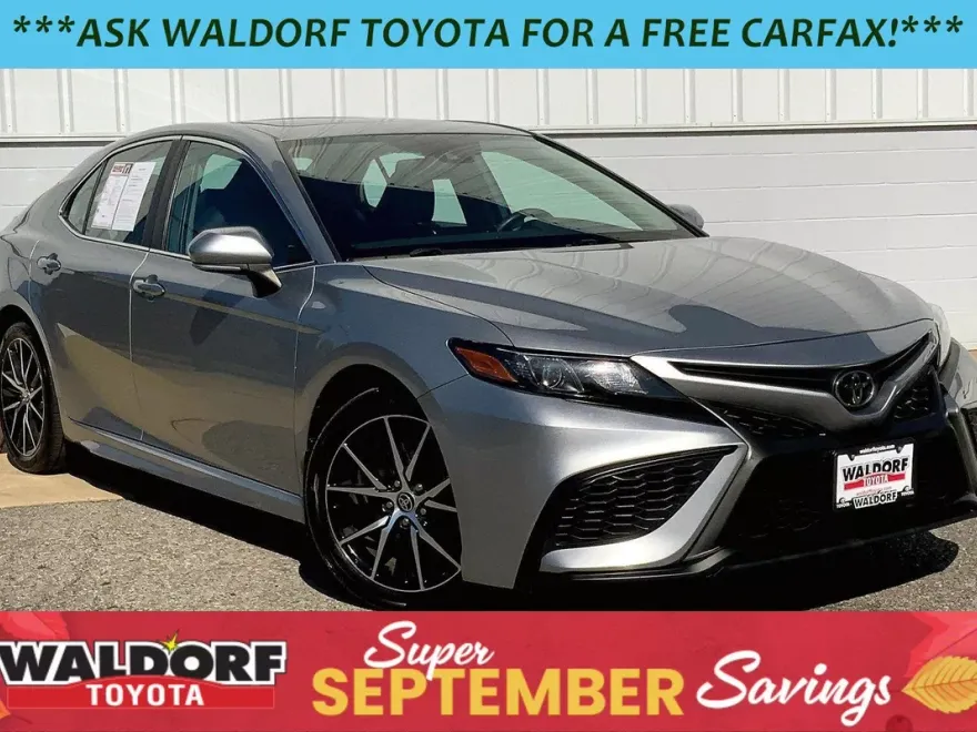 2023 Toyota Camry SE photo 1