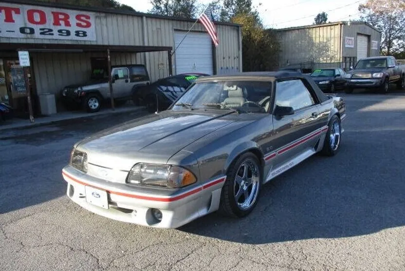 1987 Ford Mustang GT photo 1