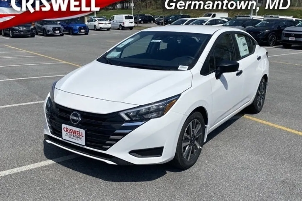 2025 Nissan Versa 1.6 S photo 1