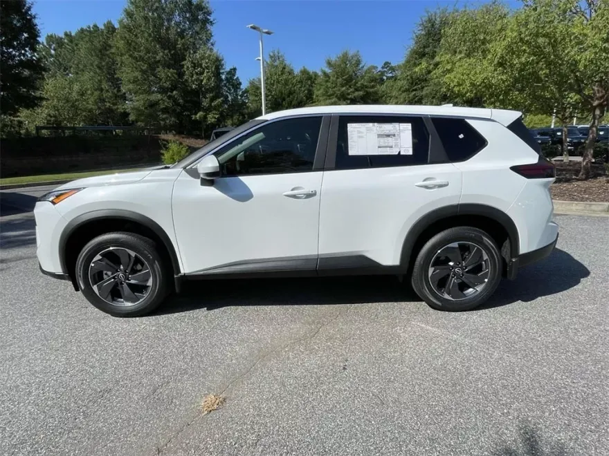 2026 Nissan Rogue SV photo 1