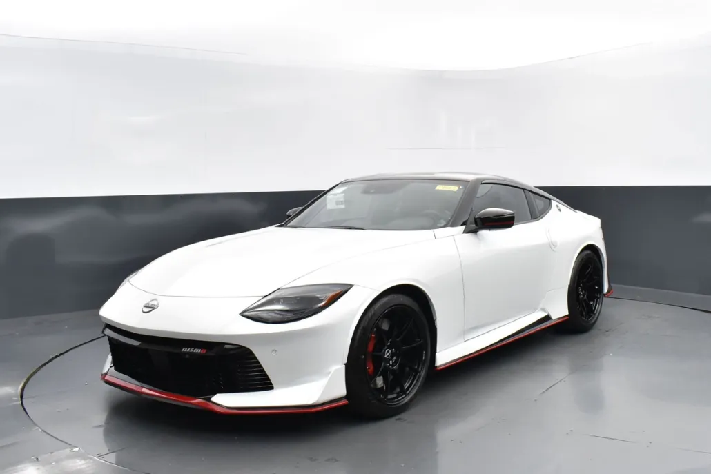 2024 Nissan Z Nismo photo 1