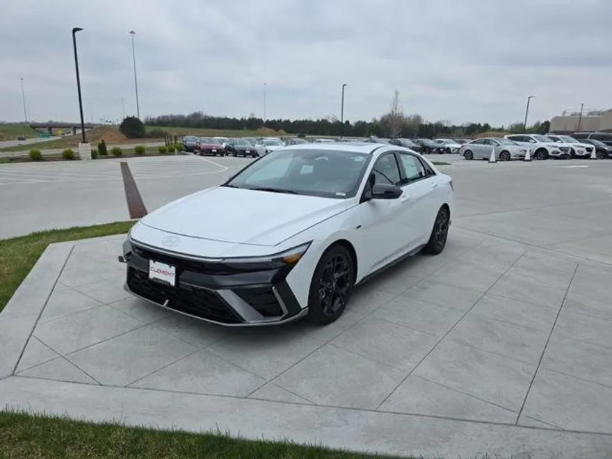 2025 Hyundai Elantra N Line photo 1