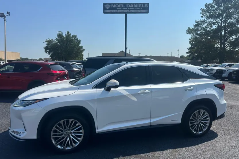 2022 Lexus RX 450h photo 1