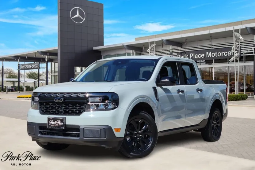2024 Ford Maverick XLT photo 1