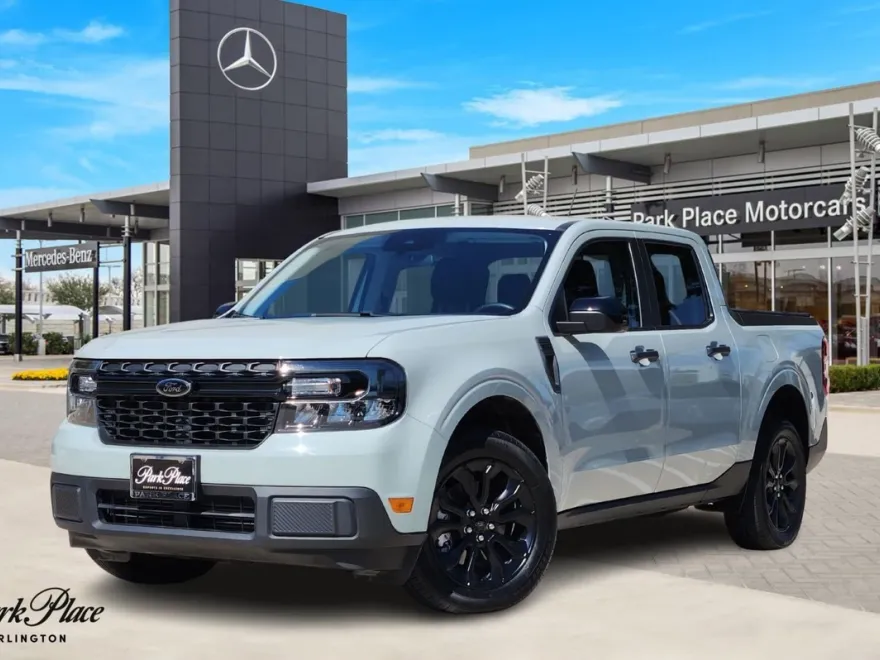 2024 Ford Maverick XLT photo 1