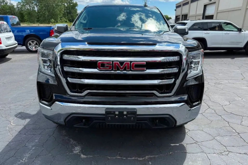 2020 Gmc Sierra 1500 SLE photo 1