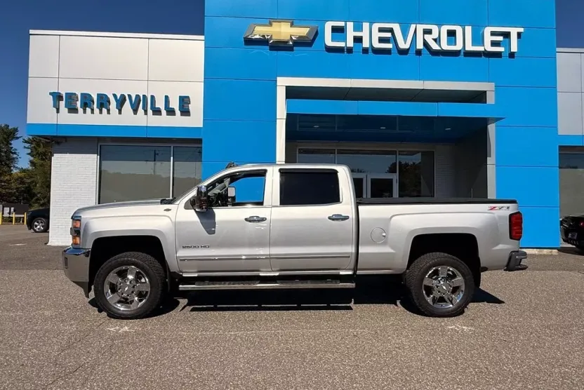 2015 Chevrolet Silverado 2500HD LTZ photo 1