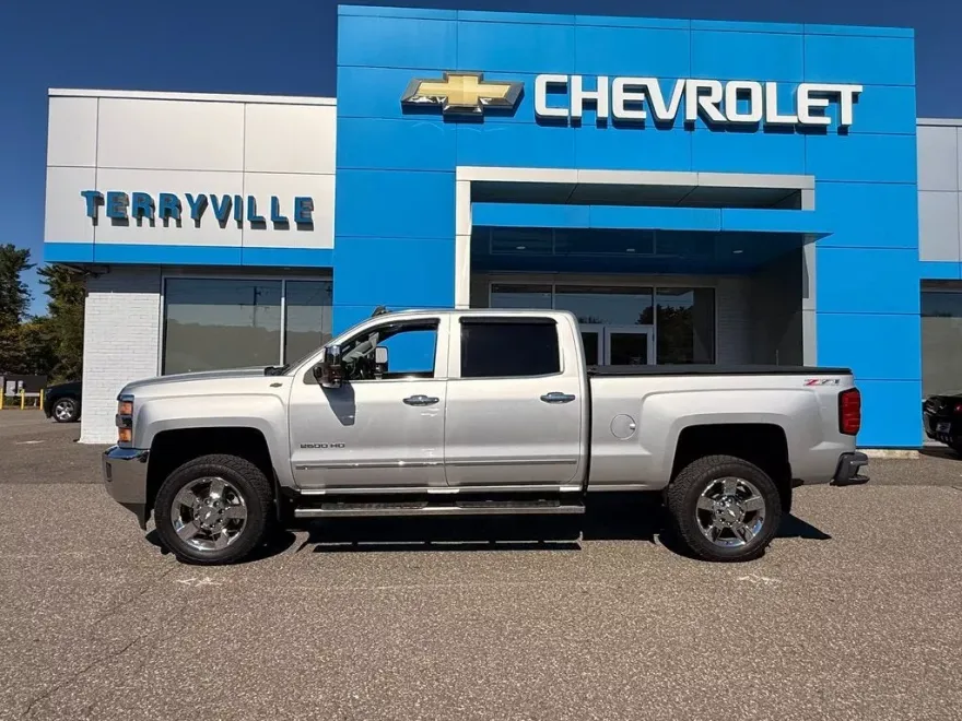 2015 Chevrolet Silverado 2500HD LTZ photo 1